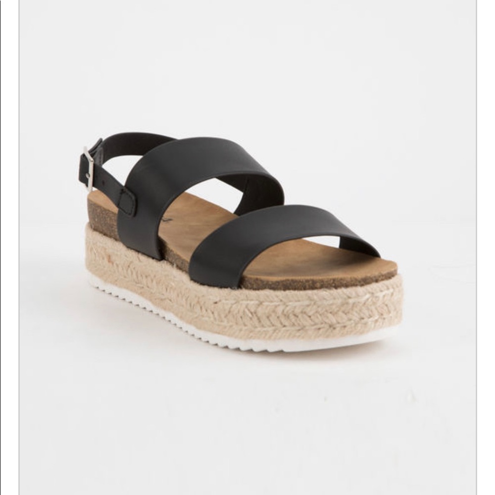 Strap platform sandal